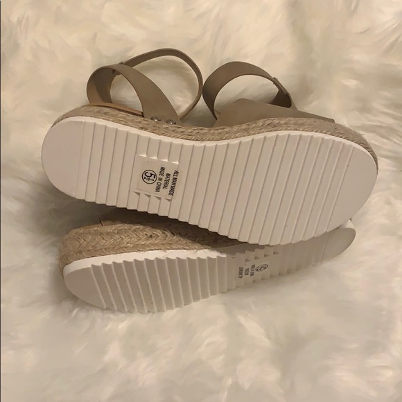 Fashion shoes - Picture 3 of 4